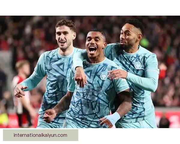 英超赛季中，埃弗顿状态回暖，逐渐展现出强劲竞争力